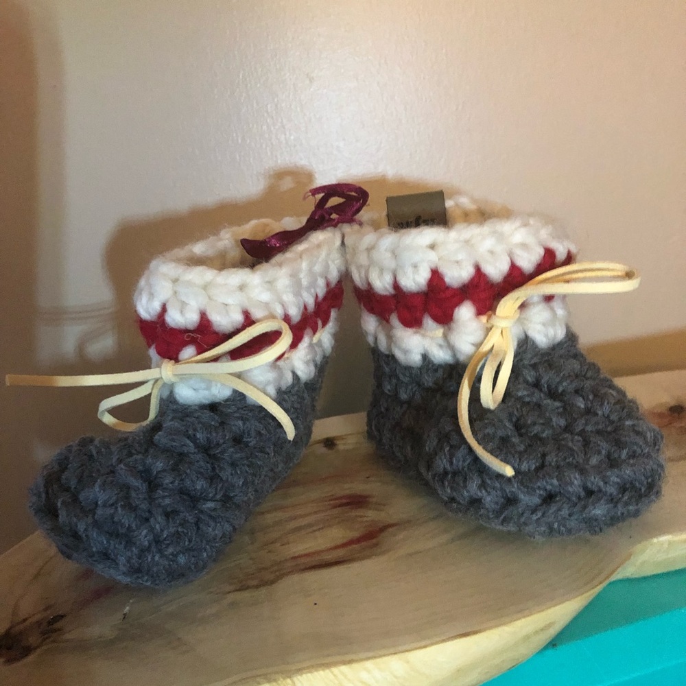 🆕 Handmade 6-12 months Baby Booties